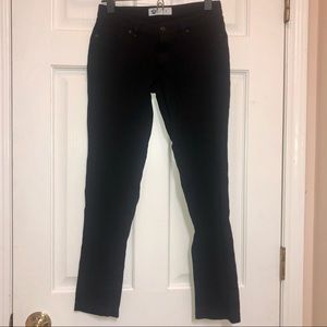 Black skinny Legged trousers